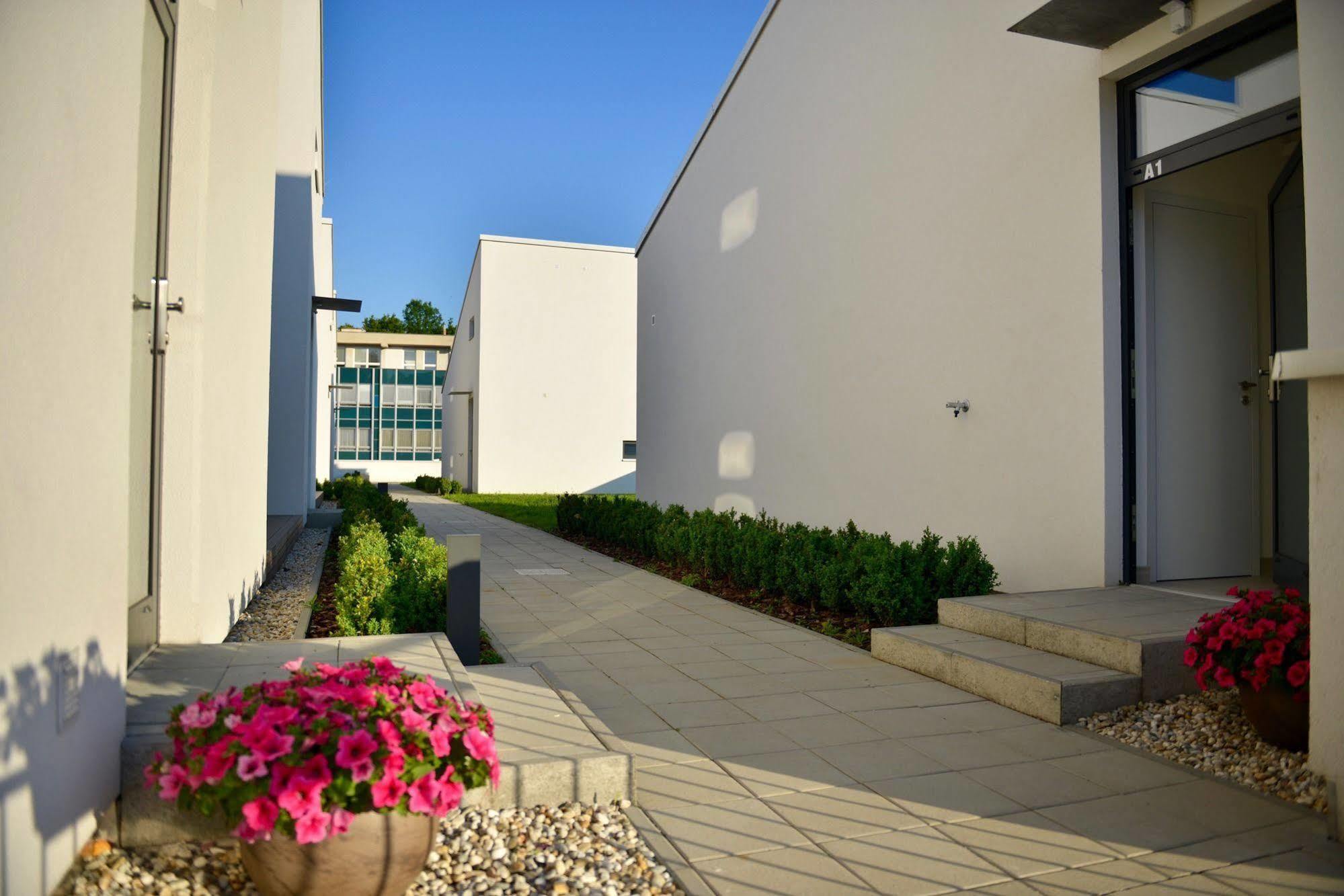 Apartmany Eden - Rezidence Luhačovice Exteriör bild
